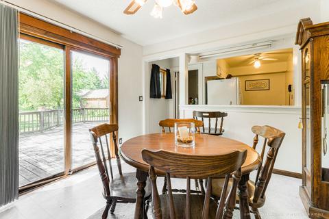8054 S Delaware St, Dixon, IL 61021 photo 14