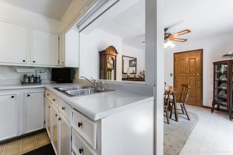 8054 S Delaware St, Dixon, IL 61021 photo 12