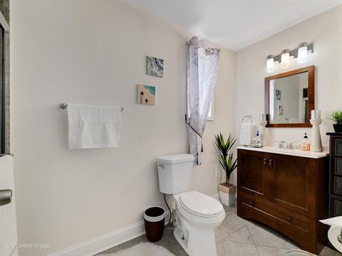 667 Chester Ave, Elgin, IL 60120 photo 15
