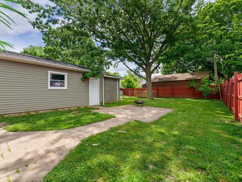 667 Chester Ave, Elgin, IL 60120 photo 17