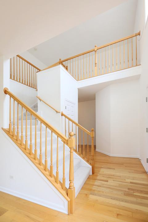 1220 Asbury Ct, Elgin, IL 60120 photo 12