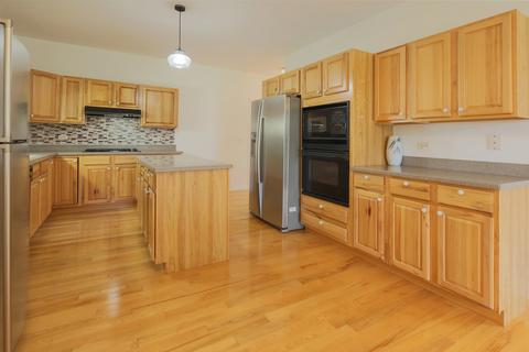 1220 Asbury Ct, Elgin, IL 60120 photo 8