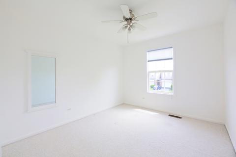 1220 Asbury Ct, Elgin, IL 60120 photo 18