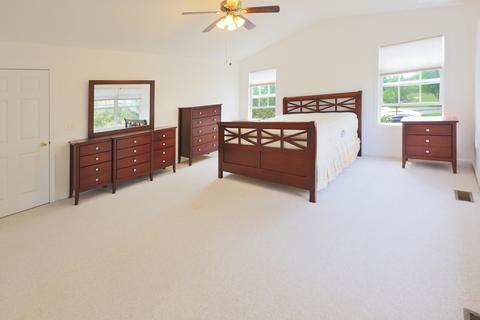 1220 Asbury Ct, Elgin, IL 60120 photo 13