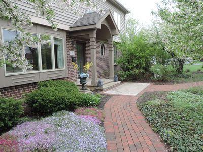 525 Spring St, Roselle, IL 60172 photo 2