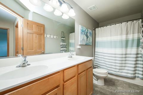 6415 Silver Ridge Dr, Plainfield, IL 60586 photo 11