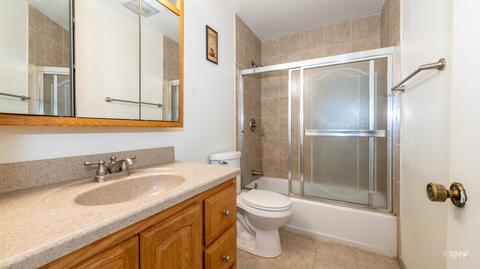 364 Oaktree Ct, Hoffman Estates, IL 60169 photo 16