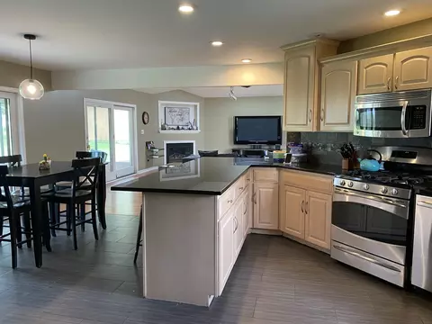 114 S Plank Rd, Cherry, IL 61317 photo 12