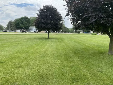 114 S Plank Rd, Cherry, IL 61317 photo 4