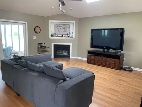 114 S Plank Rd, Cherry, IL 61317 photo 7