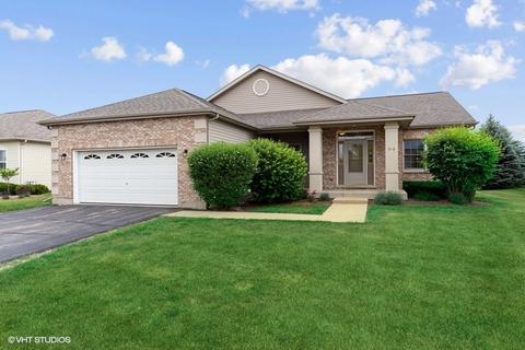 916 Monroe Ave, Mchenry, IL 60050 photo 1