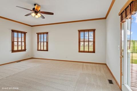 916 Monroe Ave, Mchenry, IL 60050 photo 5