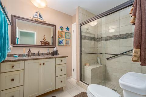 1242 Folkstone Ct, Wheaton, IL 60189 photo 15