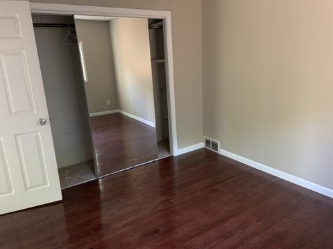 6423 Willow St, Spring Grove, IL 60081 photo 2