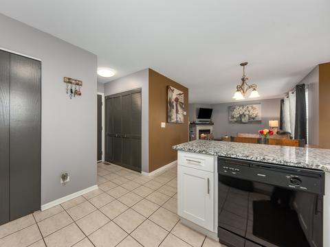 5747 Lake Pointe Dr, Plainfield, IL 60586 photo 12