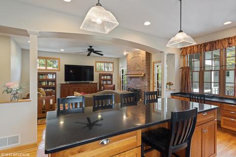 123 S Chase St, Wheaton, IL 60187 photo 8