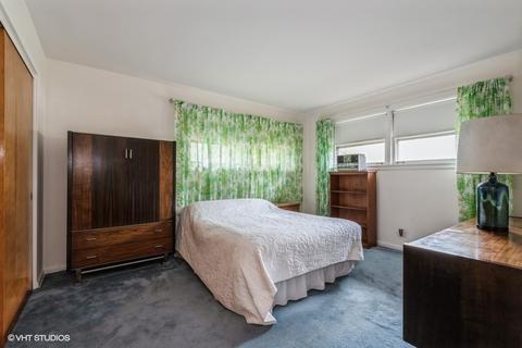 9025 E Prairie Rd, Evanston, IL 60203 photo 7