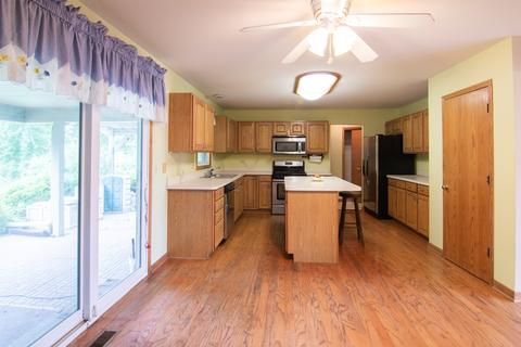 2305 Irvine Ln, Plainfield, IL 60586 photo 13