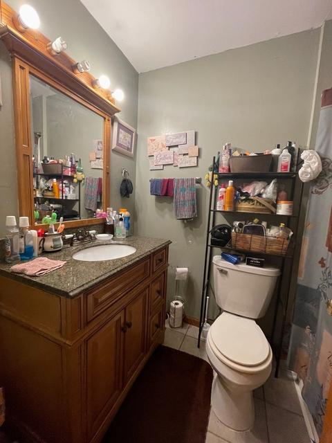3388 W Loras Dr, Freeport, IL 61032 photo 8