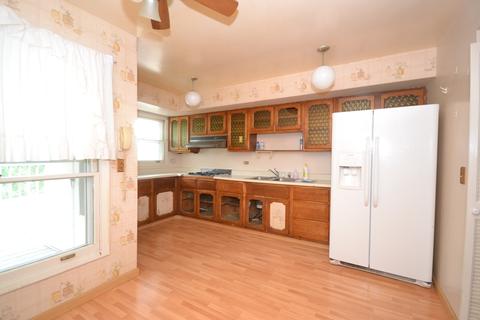 1341 Hassell Dr, Hoffman Estates, IL 60169 photo 7