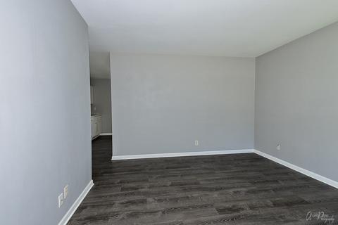 4919 Prairie Ave, Mchenry, IL 60050 photo 5
