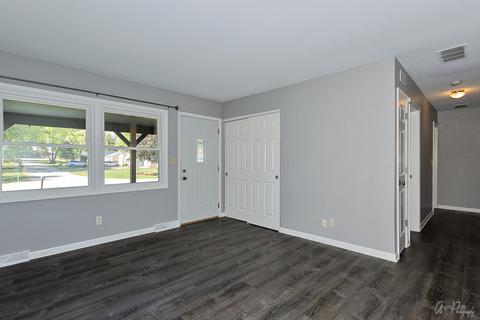 4919 Prairie Ave, Mchenry, IL 60050 photo 3