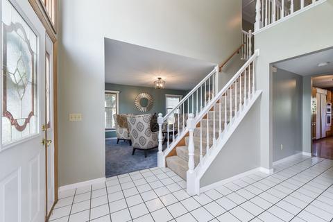 2517 Pinehurst Dr, Aurora, IL 60506 photo 6