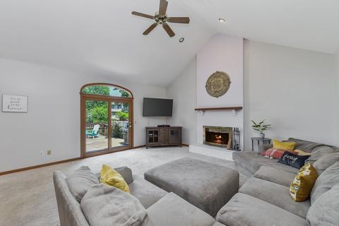 2517 Pinehurst Dr, Aurora, IL 60506 photo 14