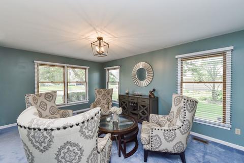 2517 Pinehurst Dr, Aurora, IL 60506 photo 9
