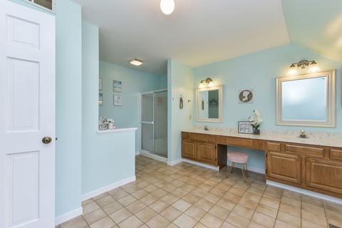 2517 Pinehurst Dr, Aurora, IL 60506 photo 22