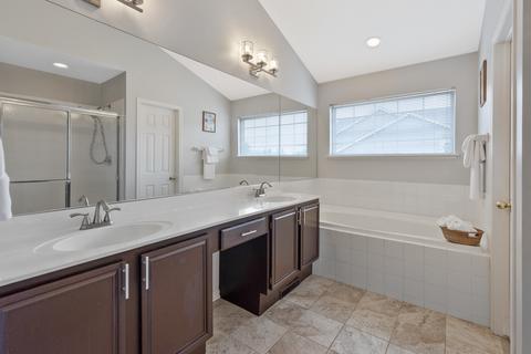 1316 Richmond Ln, Bartlett, IL 60103 photo 16