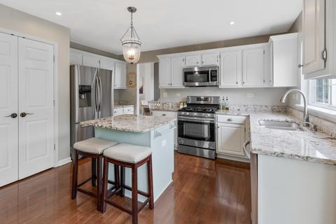 1316 Richmond Ln, Bartlett, IL 60103 photo 7