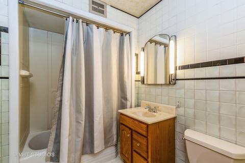 765 Pine St, Elgin, IL 60123 photo 14