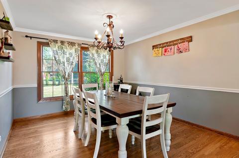 560 E Cunningham Dr, Palatine, IL 60074 photo 4
