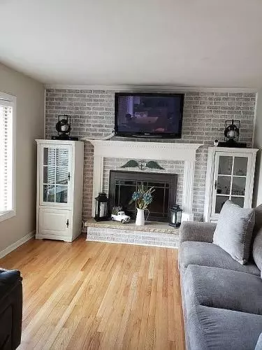 3915 Hudson Dr, Hoffman Estates, IL 60192 photo 9