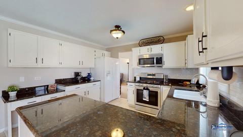 1072 Sumner Cir, Gurnee, IL 60031 photo 11