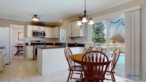 1072 Sumner Cir, Gurnee, IL 60031 photo 12