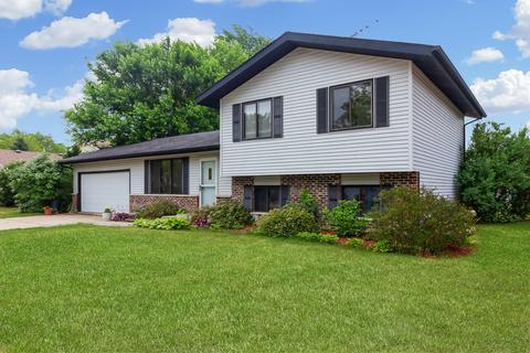 5103 Cambridge Dr, Mchenry, IL 60050 photo 1