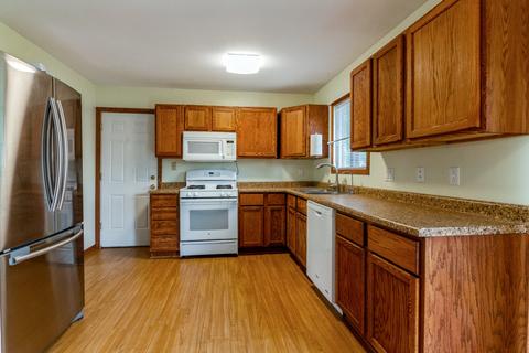 5103 Cambridge Dr, Mchenry, IL 60050 photo 6
