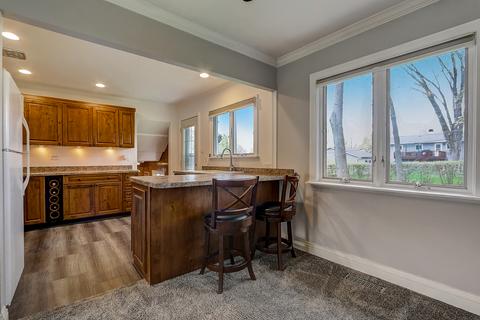 555 Frederick Ln, Hoffman Estates, IL 60169 photo 7