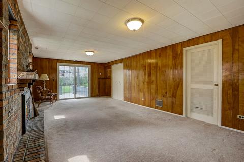 555 Frederick Ln, Hoffman Estates, IL 60169 photo 28