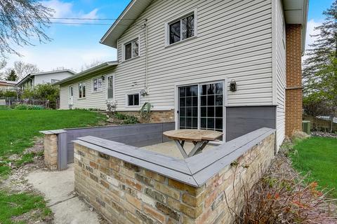 555 Frederick Ln, Hoffman Estates, IL 60169 photo 32