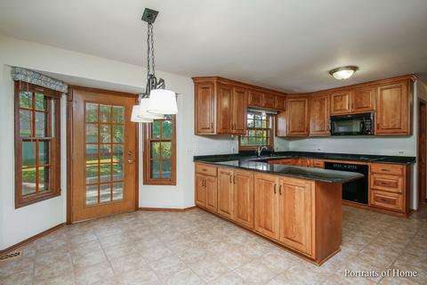1934 Chatham Dr, Wheaton, IL 60189 photo 7