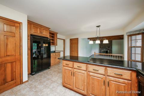 1934 Chatham Dr, Wheaton, IL 60189 photo 8