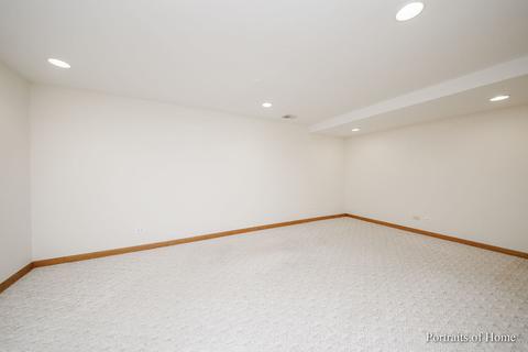 1934 Chatham Dr, Wheaton, IL 60189 photo 21