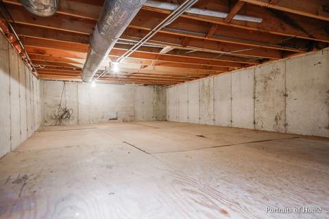 1934 Chatham Dr, Wheaton, IL 60189 photo 22