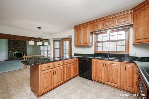 1934 Chatham Dr, Wheaton, IL 60189 photo 9