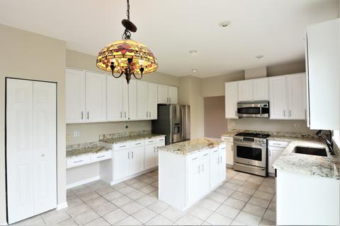 7246 Dada Dr, Gurnee, IL 60031 photo 9