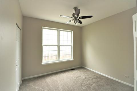 7246 Dada Dr, Gurnee, IL 60031 photo 14