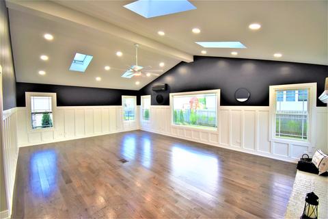 1053 E Paddock Dr, Palatine, IL 60074 photo 15